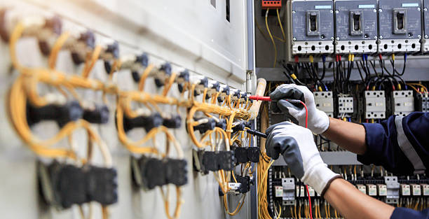 Professional Electrician technician working in Lino Lakes, MN
